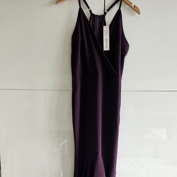 New V-Neck Cascade Backless Ruffle High-Low Gown - Picture 3 of 13